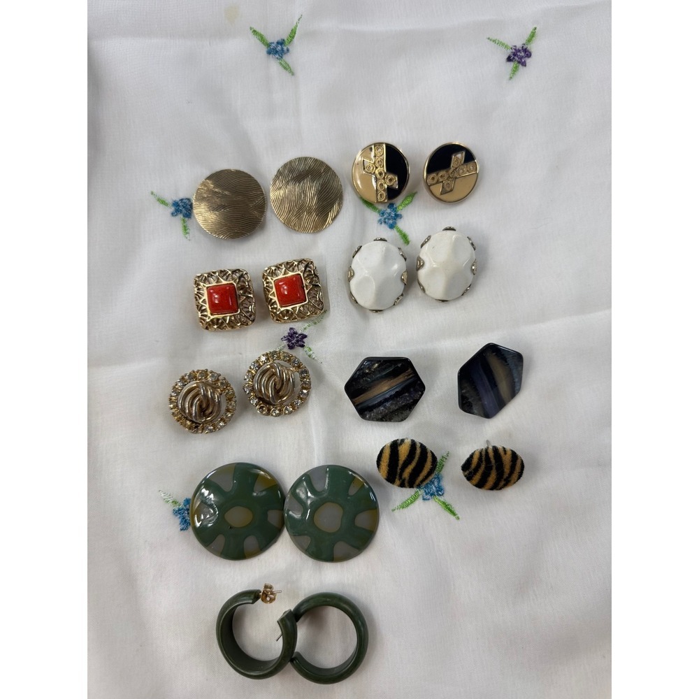 Vintage Earrings Lot 9 Pairs Retro Tone‎ Enamel Rhinestone Animal Print Green - Picture 2 of 10